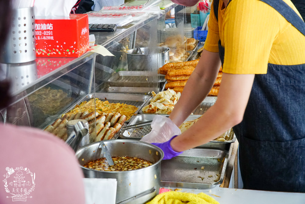 鳳山超人氣排隊早餐[高記早點]每逢假日必排隊的人氣早餐!蛋餅+蔥蛋+油條+洋蔥醬油銷魂必點!