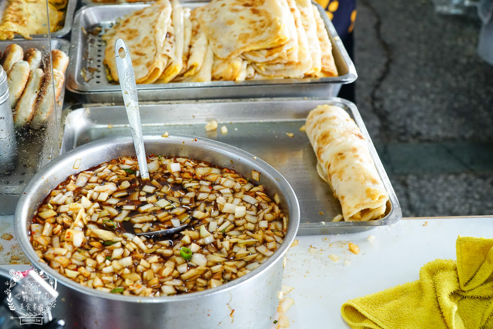 鳳山超人氣排隊早餐[高記早點]每逢假日必排隊的人氣早餐!蛋餅+蔥蛋+油條+洋蔥醬油銷魂必點!
