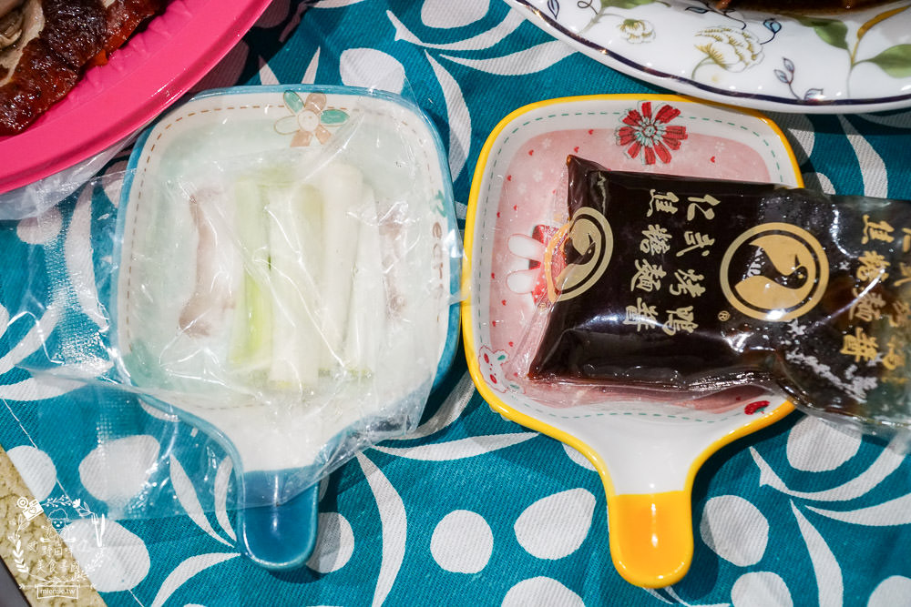 仁武烤鴨|高雄連平日下午都要排隊的傳奇烤鴨!評價兩極卻一直門庭若市高雄烤鴨! - 第27張圖 仁武烤鴨|高雄連平日下午都要排隊的傳奇烤鴨!評價兩極卻一直門庭若市高雄烤鴨!