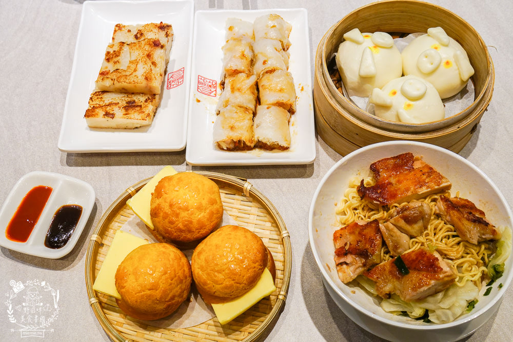 點點心|高雄夢時代超人氣港式點心!超可愛豬仔流沙包拍照打卡超有趣!連平日都要排隊的超人氣餐廳!