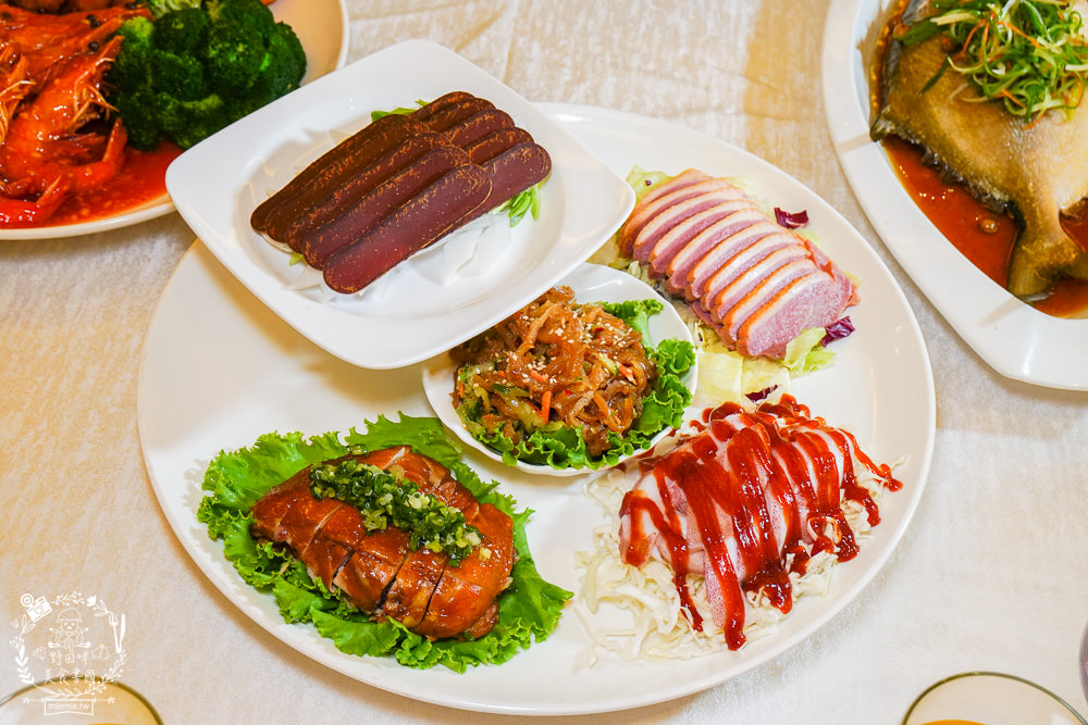 高雄婚宴推薦[聯上大飯店晶綺盛宴博愛館]全新設備的華麗場地+聘請獲獎無數的20年資歷主廚！