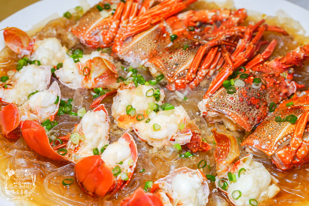 高雄婚宴推薦[聯上大飯店晶綺盛宴博愛館]全新設備的華麗場地+聘請獲獎無數的20年資歷主廚！