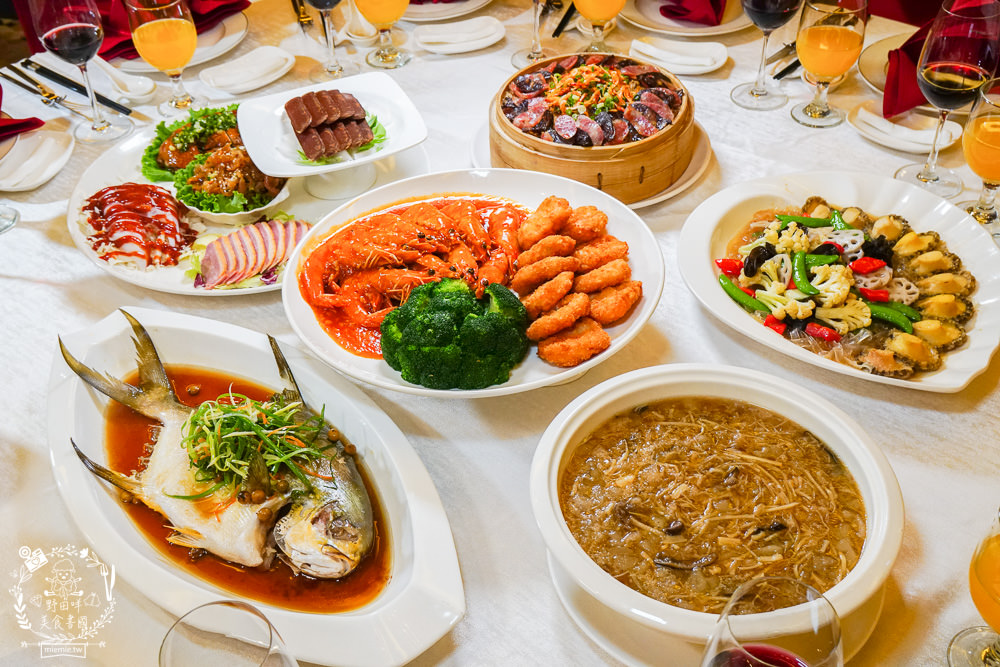 高雄婚宴推薦[聯上大飯店晶綺盛宴博愛館]全新設備的華麗場地+聘請獲獎無數的20年資歷主廚！