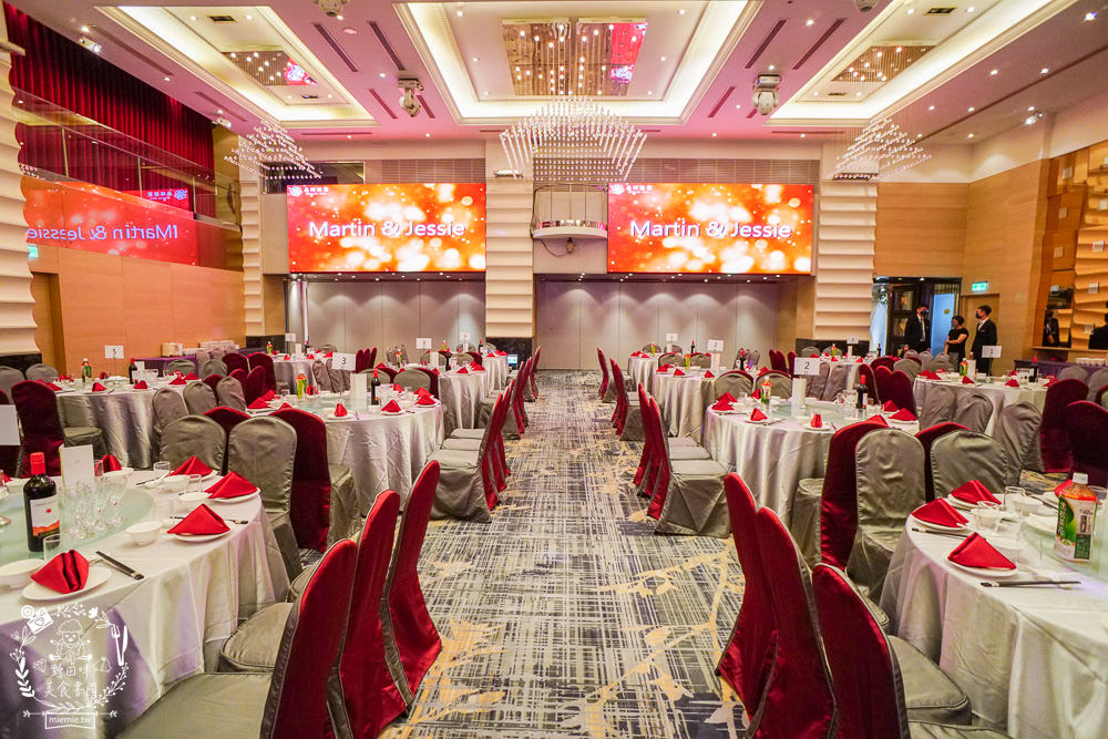 高雄婚宴推薦[聯上大飯店晶綺盛宴博愛館]全新設備的華麗場地+聘請獲獎無數的20年資歷主廚！