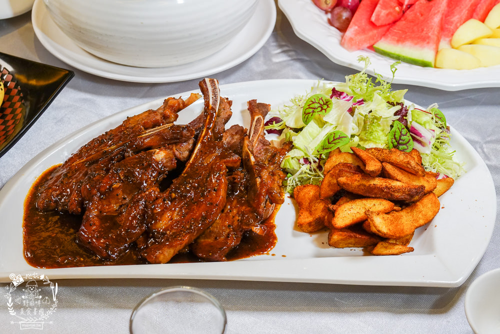 高雄婚宴推薦[聯上大飯店晶綺盛宴博愛館]全新設備的華麗場地+聘請獲獎無數的20年資歷主廚！