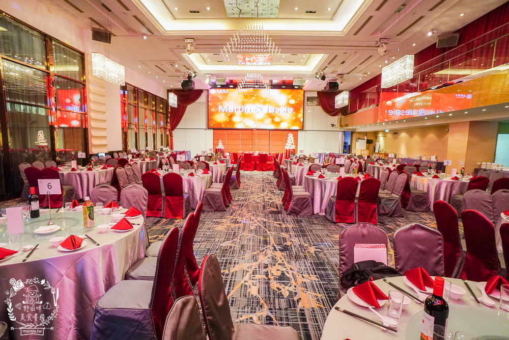 高雄婚宴推薦[聯上大飯店晶綺盛宴博愛館]全新設備的華麗場地+聘請獲獎無數的20年資歷主廚！
