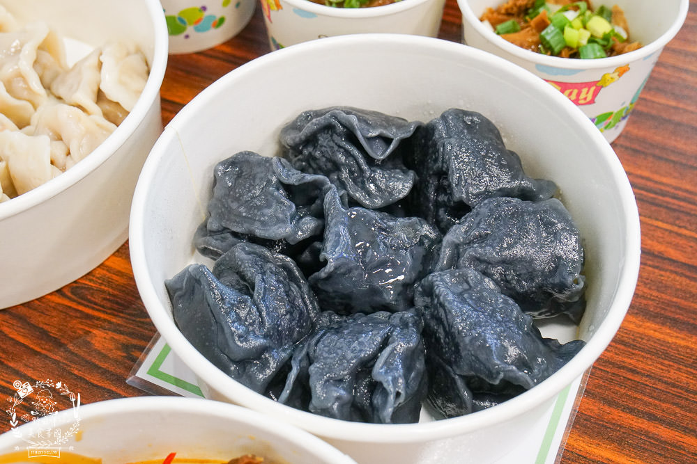 高雄真男饌品疆食堂!聘請新疆廚師製作道地皮帶麵!飽滿水餃一顆抵兩顆? - 第17張圖 高雄真男饌品疆食堂!聘請新疆廚師製作道地皮帶麵!飽滿水餃一顆抵兩顆?