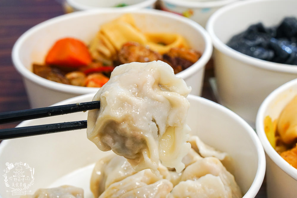 高雄真男饌品疆食堂!聘請新疆廚師製作道地皮帶麵!飽滿水餃一顆抵兩顆? - 第14張圖 高雄真男饌品疆食堂!聘請新疆廚師製作道地皮帶麵!飽滿水餃一顆抵兩顆?