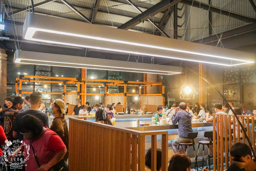 全台最美-高雄鼓山魚市場|高雄最CHILL的港邊景色+透明玻璃屋漁市場!見證哈瑪星最繁榮時刻!高雄新景點推薦! - 第29張圖 全台最美-高雄鼓山魚市場|高雄最CHILL的港邊景色+透明玻璃屋漁市場!見證哈瑪星最繁榮時刻!高雄新景點推薦!