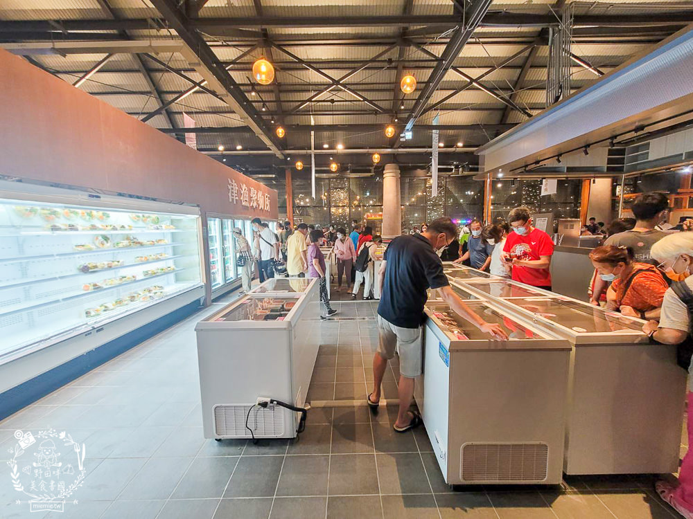 全台最美-高雄鼓山魚市場|高雄最CHILL的港邊景色+透明玻璃屋漁市場!見證哈瑪星最繁榮時刻!高雄新景點推薦! - 第22張圖 全台最美-高雄鼓山魚市場|高雄最CHILL的港邊景色+透明玻璃屋漁市場!見證哈瑪星最繁榮時刻!高雄新景點推薦!