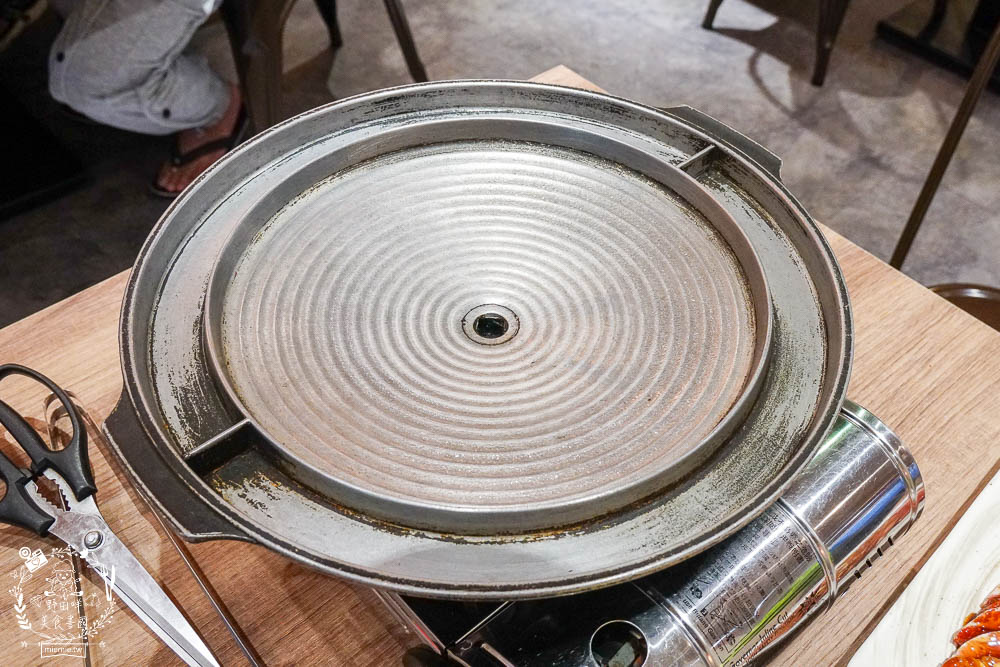 高雄[高麗.菜韓式料理]仁雄路超人氣韓式料理!炸醬麵銷魂美味!香噴噴韓式烤肉超誘人!