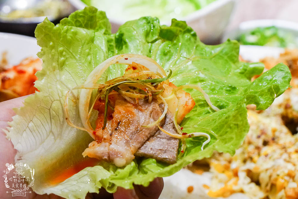 高雄[高麗.菜韓式料理]仁雄路超人氣韓式料理!炸醬麵銷魂美味!香噴噴韓式烤肉超誘人!