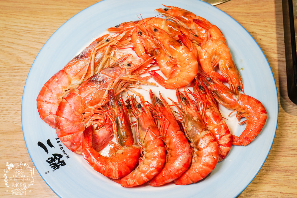 高雄鬥牛士二鍋楠梓店|350元超澎湃火鍋吃到飽!選項破百的霸氣自助吧!限量火山爆發大肉盤+熊熊冰磚超貼心~