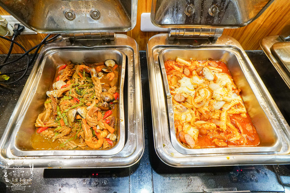 高雄鬥牛士二鍋楠梓店|350元超澎湃火鍋吃到飽!選項破百的霸氣自助吧!限量火山爆發大肉盤+熊熊冰磚超貼心~