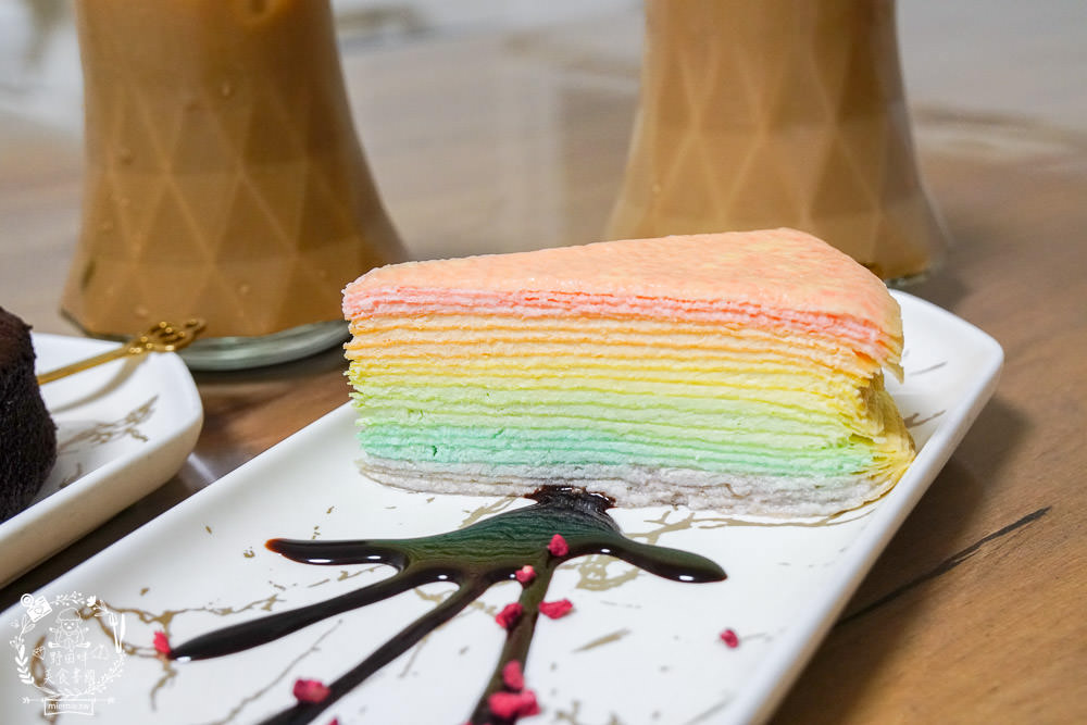 魔法咪嚕寵物咖啡館|台南超人氣寵物餐廳!10多隻萌寵陪伴用餐療癒到融化了!不訂位就容易撲空唷!