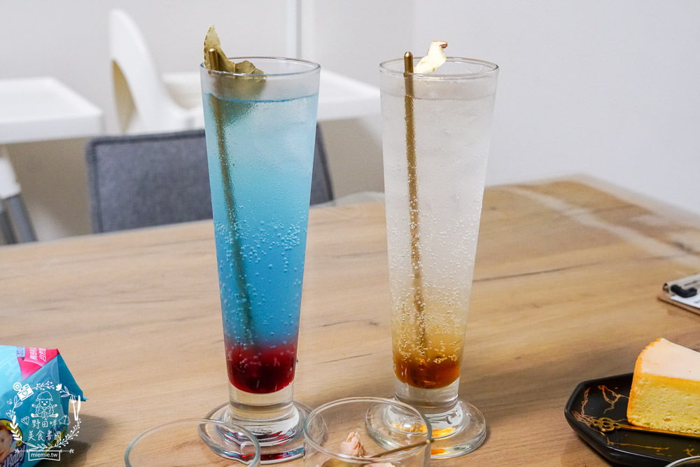 魔法咪嚕寵物咖啡館|台南超人氣寵物餐廳!10多隻萌寵陪伴用餐療癒到融化了!不訂位就容易撲空唷!