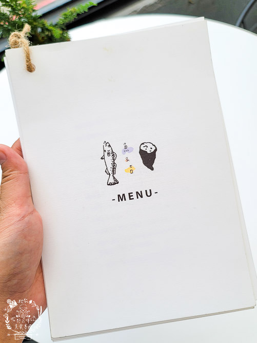 高雄網美餐廳[魚&吉2.0]超好拍的浪漫餐廳!鬆軟香甜舒芙蕾x清爽Q彈拌麵