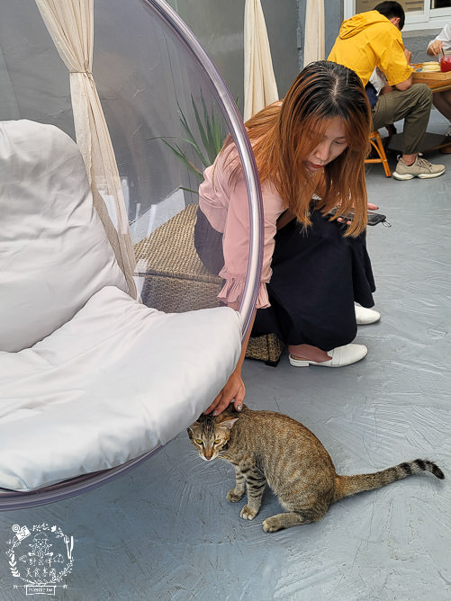 高雄網美餐廳[魚&吉2.0]超好拍的浪漫餐廳!鬆軟香甜舒芙蕾x清爽Q彈拌麵