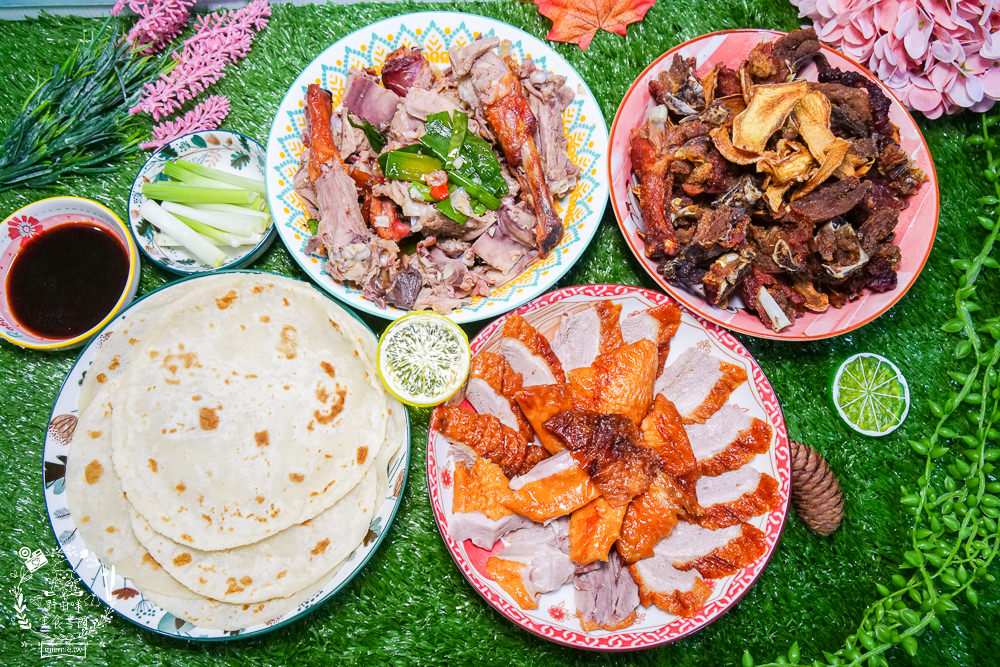 高雄[真好味烤鴨]辛辣醬香的炒鴨架銷魂激推!烤鴨三吃超澎湃呀!手工餅皮超厚der