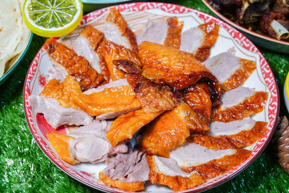 高雄[真好味烤鴨]辛辣醬香的炒鴨架銷魂激推!烤鴨三吃超澎湃呀!手工餅皮超厚der