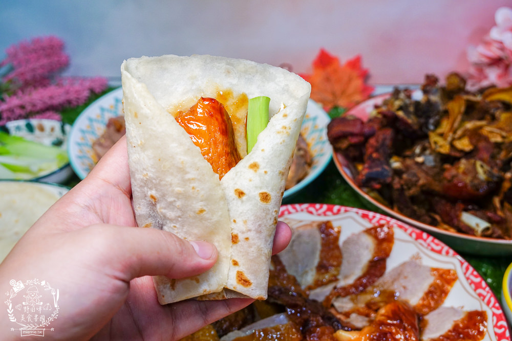 高雄[真好味烤鴨]辛辣醬香的炒鴨架銷魂激推!烤鴨三吃超澎湃呀!手工餅皮超厚der