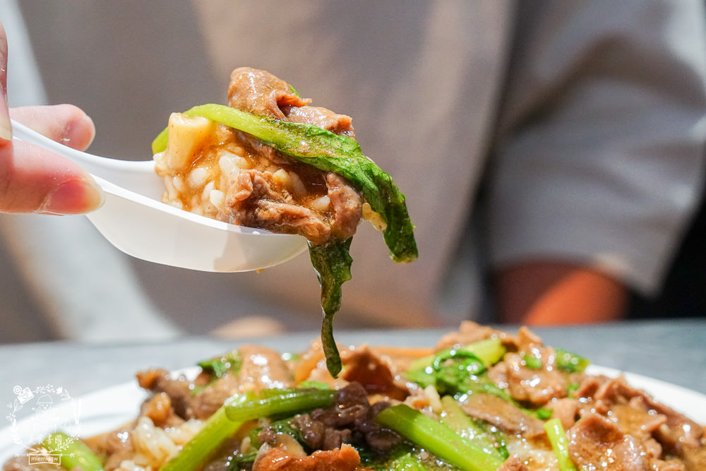 高雄[倆伯羊肉]鳳山60年依舊屹立不搖的老字號羊肉店!鳳山小吃推薦|光遠路羊肉店