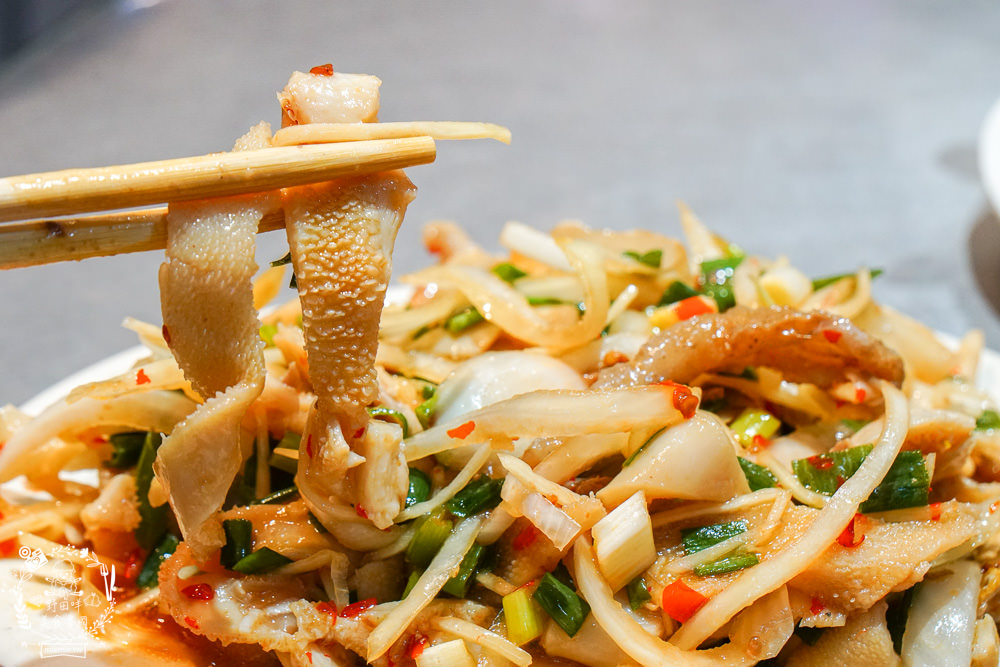 高雄[倆伯羊肉]鳳山60年依舊屹立不搖的老字號羊肉店!鳳山小吃推薦|光遠路羊肉店