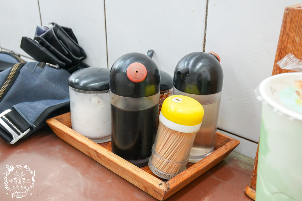 鳳山楊記餡餅粥|鳳山在地人推薦的老字號小吃!豬肉餡餅+牛肉捲餅與蒸餃都必吃!