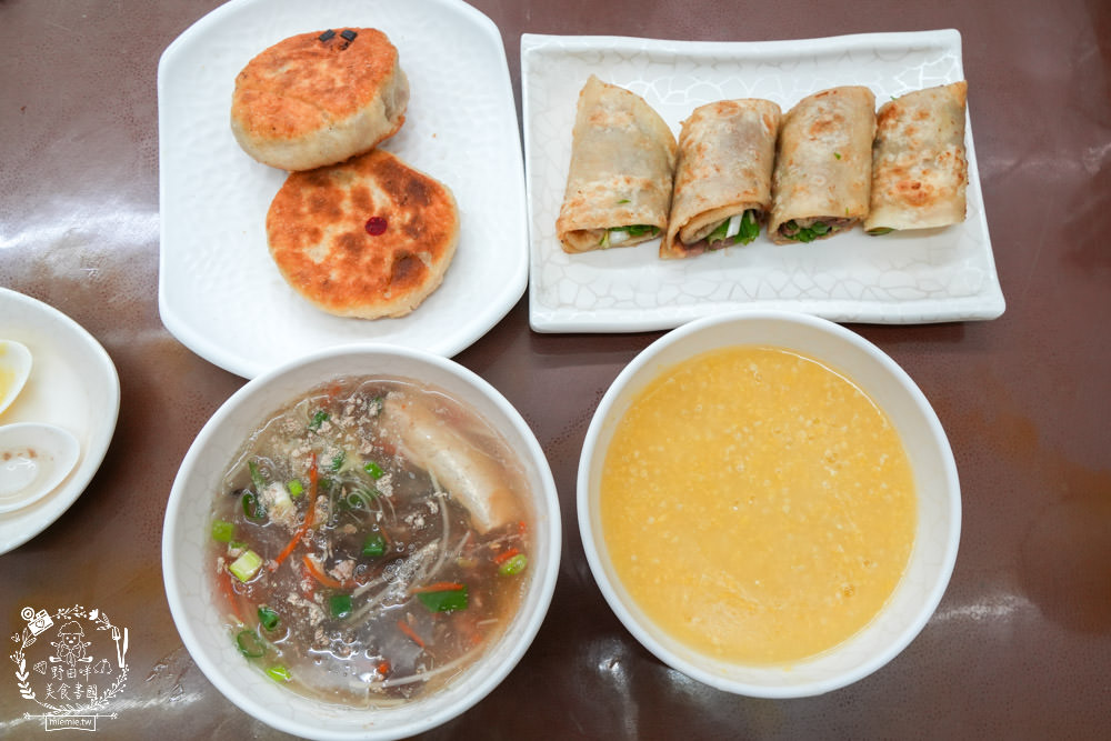 鳳山楊記餡餅粥|鳳山在地人推薦的老字號小吃!豬肉餡餅+牛肉捲餅與蒸餃都必吃!