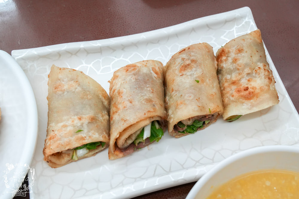 鳳山楊記餡餅粥|鳳山在地人推薦的老字號小吃!豬肉餡餅+牛肉捲餅與蒸餃都必吃!