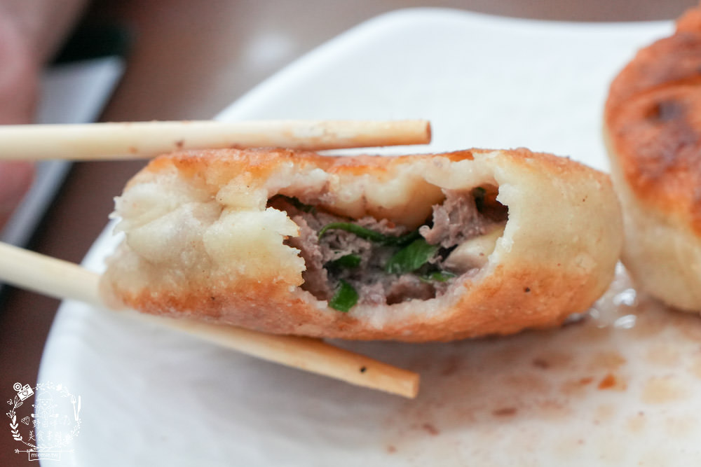 鳳山楊記餡餅粥|鳳山在地人推薦的老字號小吃!豬肉餡餅+牛肉捲餅與蒸餃都必吃!