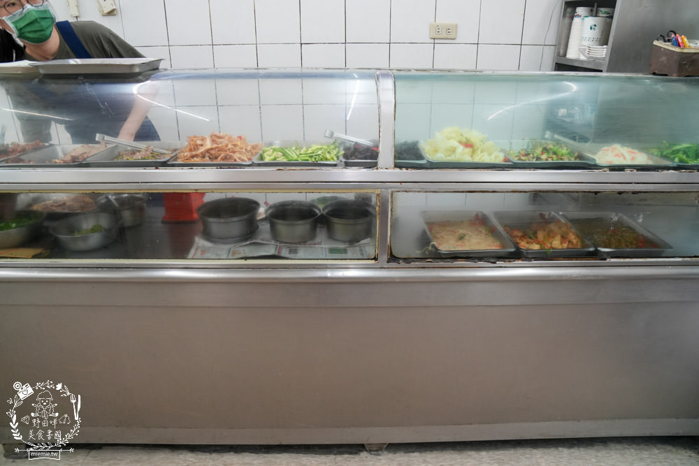 鳳山楊記餡餅粥|鳳山在地人推薦的老字號小吃!豬肉餡餅+牛肉捲餅與蒸餃都必吃!