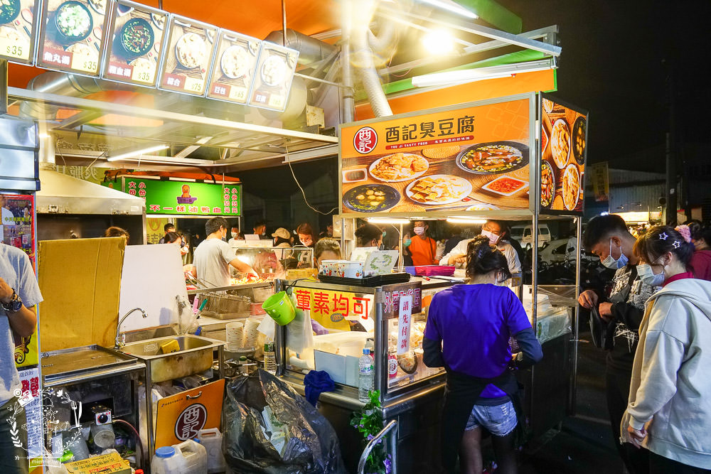 鳳山青年夜市隆重回歸!165個攤位超多人氣美食強勢回歸!吃喝玩樂通通都有~