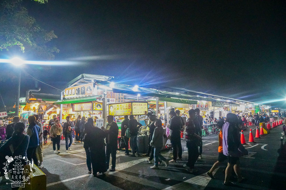 鳳山青年夜市隆重回歸!165個攤位超多人氣美食強勢回歸!吃喝玩樂通通都有~