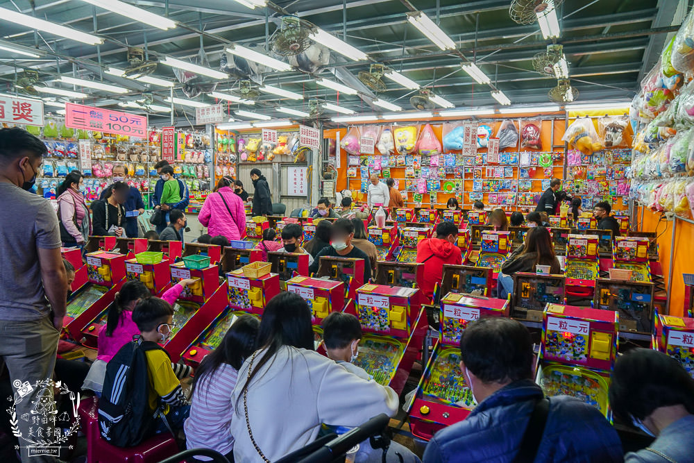 鳳山青年夜市隆重回歸!165個攤位超多人氣美食強勢回歸!吃喝玩樂通通都有~