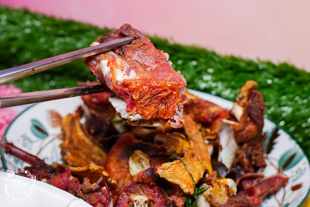 高雄[鴨香棧烤鴨店]隱藏在鳳山五甲商圈的限量烤鴨!高雄烤鴨三吃人氣推薦!