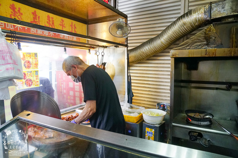 高雄[鴨香棧烤鴨店]隱藏在鳳山五甲商圈的限量烤鴨!高雄烤鴨三吃人氣推薦!