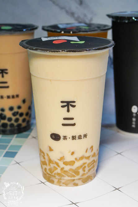 高雄鹽埕奶茶一條街美食推薦!街口支付最高享15%回饋!在家防疫也能安心享用美味小吃! - 第18張圖 高雄鹽埕奶茶一條街美食推薦!街口支付最高享15%回饋!在家防疫也能安心享用美味小吃!