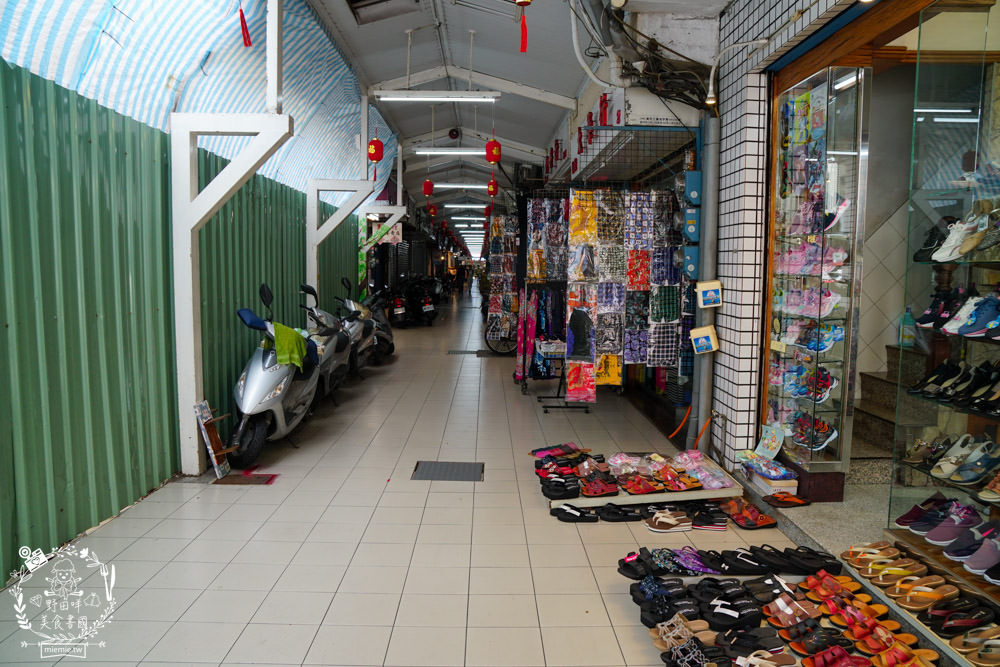 鹽埕堀江商場/老高雄一日遊!時尚精品、南北百貨、古物收藏與頂級茶茗推薦!號稱爸媽年代的百貨公司?