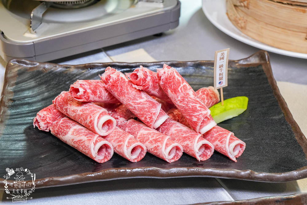 麗尊酒店芙悅軒飄香潮汕全鴨宴B餐|高雄必吃的明爐櫻桃鴨三吃!澎湃海鮮盤的潮汕港式火鍋料豐味美! - 第32張圖 麗尊酒店芙悅軒飄香潮汕全鴨宴B餐|高雄必吃的明爐櫻桃鴨三吃!澎湃海鮮盤的潮汕港式火鍋料豐味美!