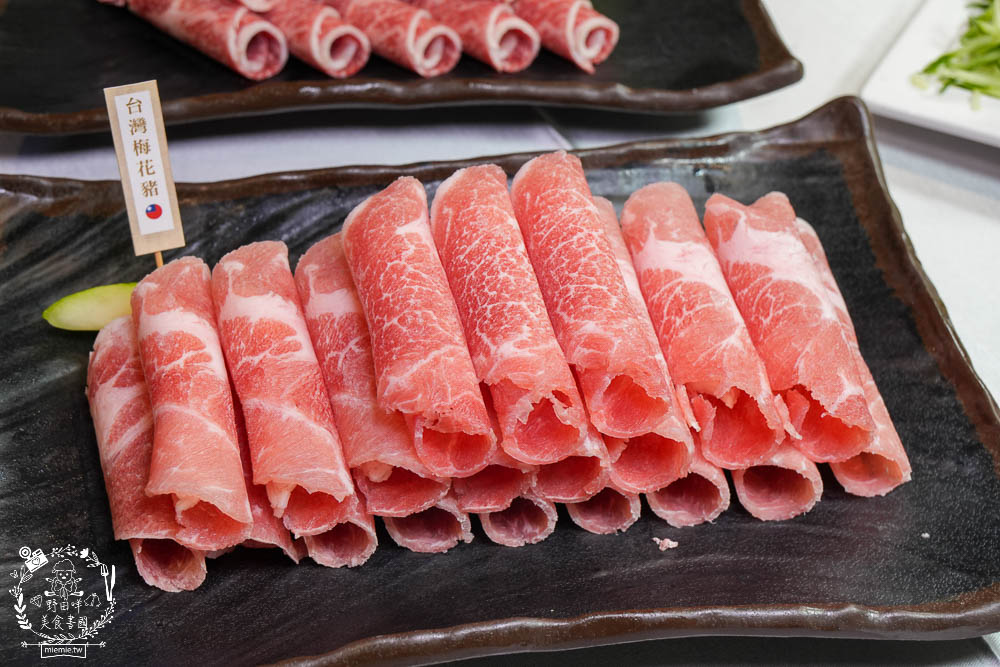 麗尊酒店芙悅軒飄香潮汕全鴨宴B餐|高雄必吃的明爐櫻桃鴨三吃!澎湃海鮮盤的潮汕港式火鍋料豐味美! - 第33張圖 麗尊酒店芙悅軒飄香潮汕全鴨宴B餐|高雄必吃的明爐櫻桃鴨三吃!澎湃海鮮盤的潮汕港式火鍋料豐味美!