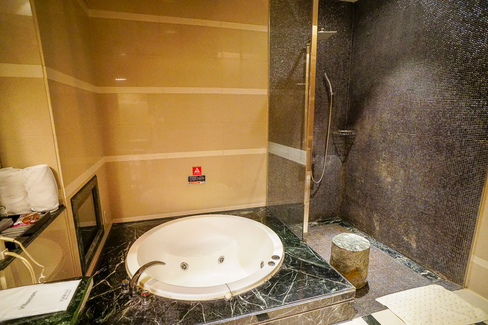 高雄住宿推薦!麗馨汽車旅館~訂房網站高評價的高雄住宿