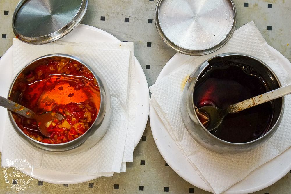 高雄[麻辣湘麵食館]必吃豐盛的麻辣牛三寶麵!自家炒製的麻醬乾麵銷魂推薦!