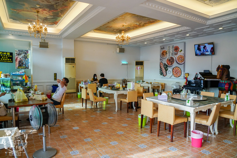 黃金蝦無毒泰國蝦餐廳|屏東超人氣泰國蝦城堡樂園!新推超澎湃海鮮飯湯!全台唯一無毒+海水SPA泰國蝦! - 第51張圖 黃金蝦無毒泰國蝦餐廳|屏東超人氣泰國蝦城堡樂園!新推超澎湃海鮮飯湯!全台唯一無毒+海水SPA泰國蝦!