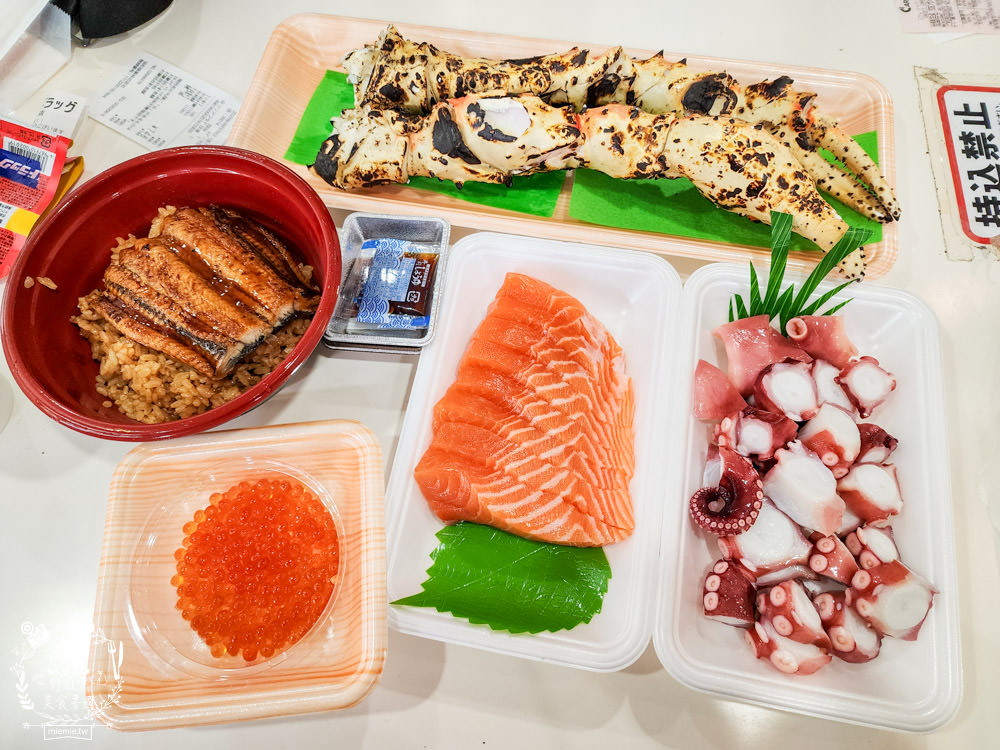 黑門市場美食推薦|黑門三平|現烤蟹腳+生魚丼飯+鰻魚飯+生魚片等超多必吃平價海鮮!