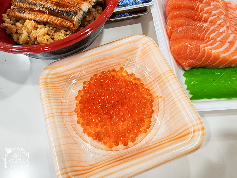 黑門市場美食推薦|黑門三平|現烤蟹腳+生魚丼飯+鰻魚飯+生魚片等超多必吃平價海鮮!