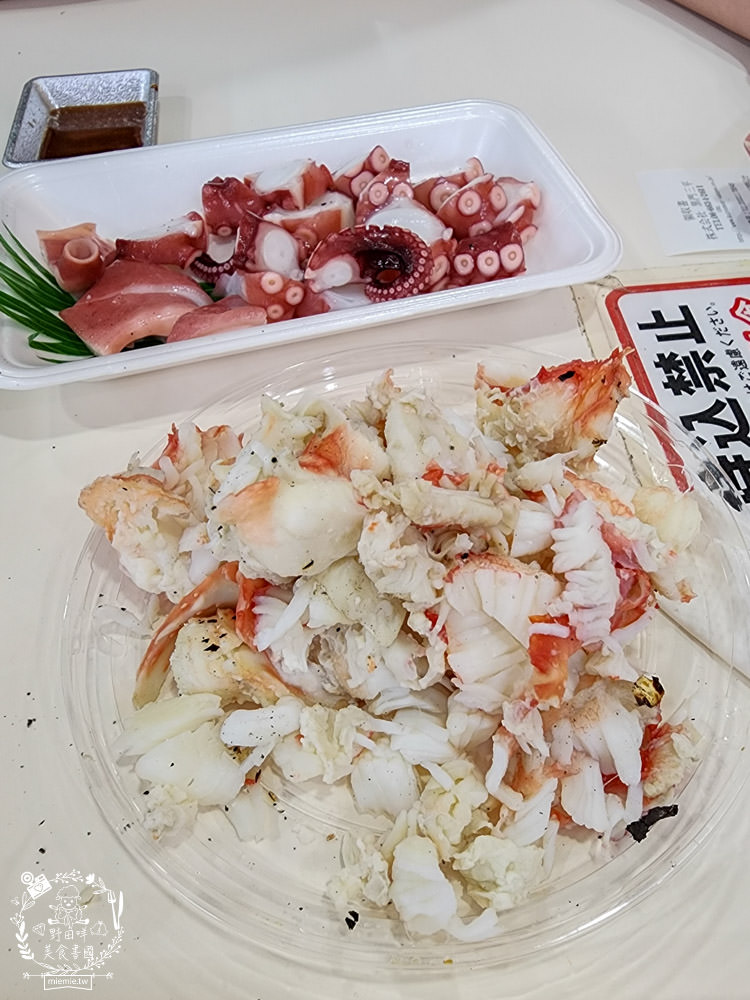 黑門市場美食推薦|黑門三平|現烤蟹腳+生魚丼飯+鰻魚飯+生魚片等超多必吃平價海鮮!