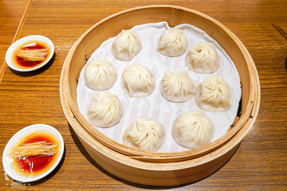 鼎泰豐|高雄超人氣小籠包中式料理!連平日中午都要等40分鐘!排骨蛋炒飯跟小籠包是人氣必點! - 第23張圖 鼎泰豐|高雄超人氣小籠包中式料理!連平日中午都要等40分鐘!排骨蛋炒飯跟小籠包是人氣必點!