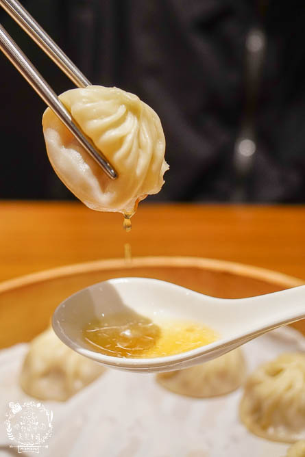 鼎泰豐|高雄超人氣小籠包中式料理!連平日中午都要等40分鐘!排骨蛋炒飯跟小籠包是人氣必點! - 第27張圖 鼎泰豐|高雄超人氣小籠包中式料理!連平日中午都要等40分鐘!排骨蛋炒飯跟小籠包是人氣必點!