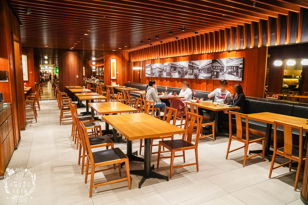 鼎泰豐|高雄超人氣小籠包中式料理!連平日中午都要等40分鐘!排骨蛋炒飯跟小籠包是人氣必點! - 第12張圖 鼎泰豐|高雄超人氣小籠包中式料理!連平日中午都要等40分鐘!排骨蛋炒飯跟小籠包是人氣必點!